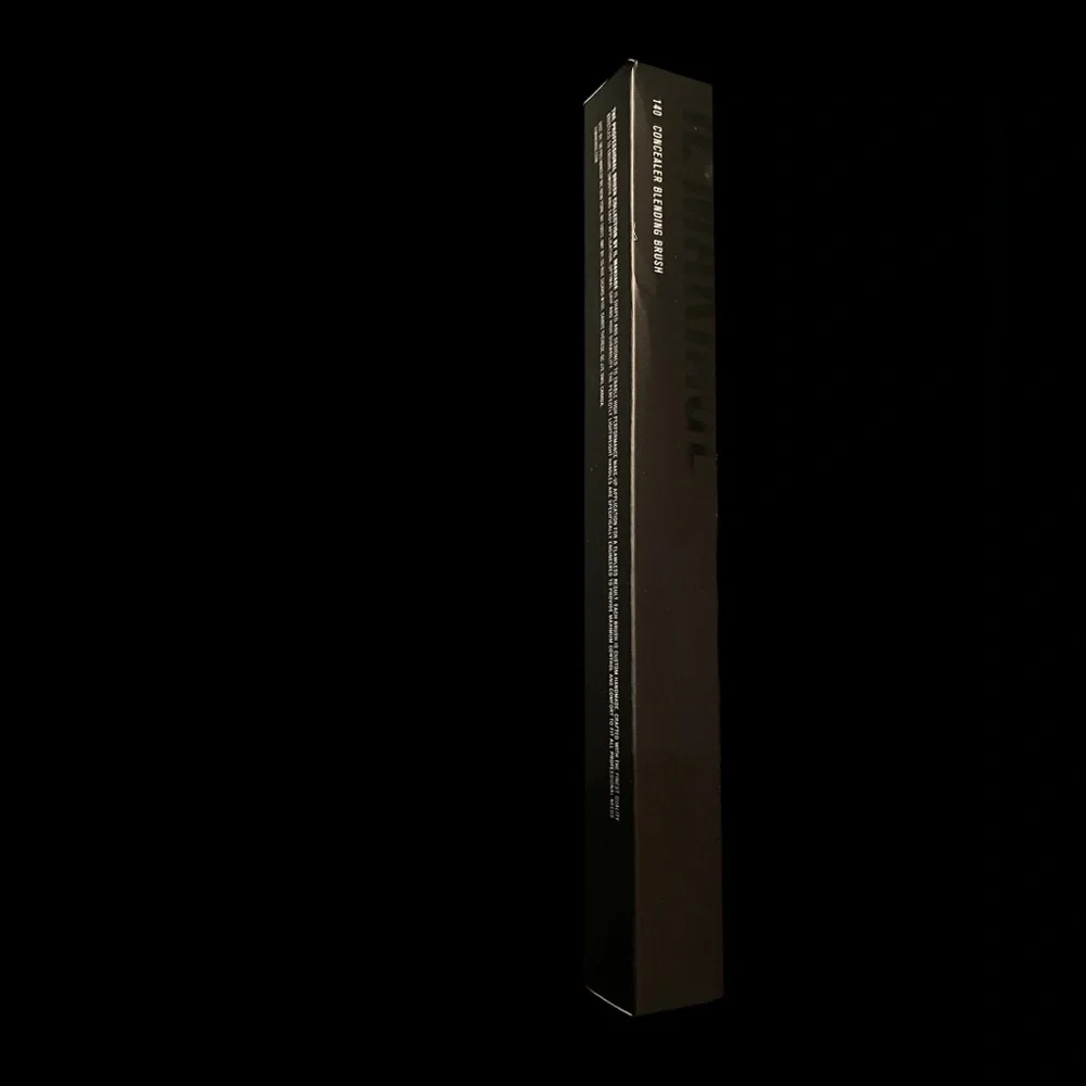 IL MAKIAGE Concealer Blending Makeup Brush New in Box